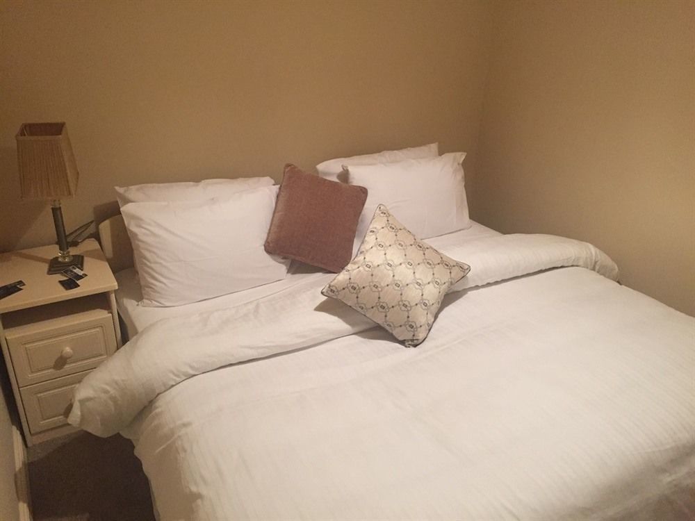 The Townhouse Bed & Breakfast Milltown Malbay Dış mekan fotoğraf